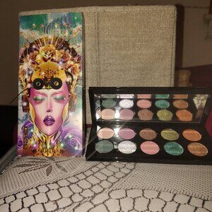 Pat McGrath labs Mothership XII: Petalmorphosis Eye shadow Palette